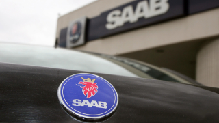 Illustration for article titled BMW Sues Saab, VW Eyes Small SUV, And GM Workers Unstitch